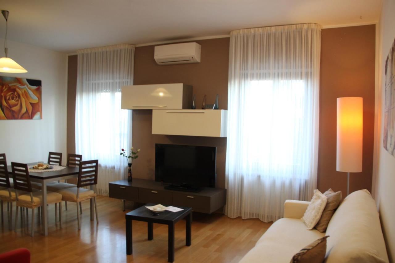 Casa Elena Apartment อัสซิซี ภายนอก รูปภาพ