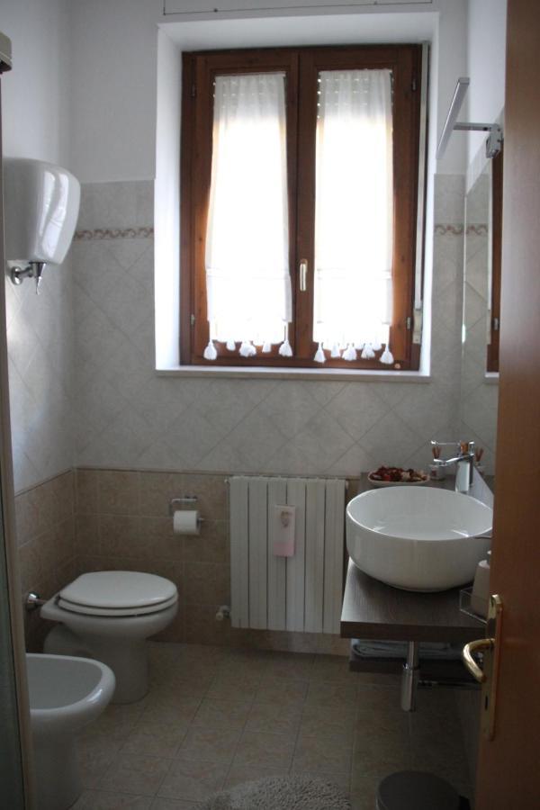 Casa Elena Apartment อัสซิซี ภายนอก รูปภาพ