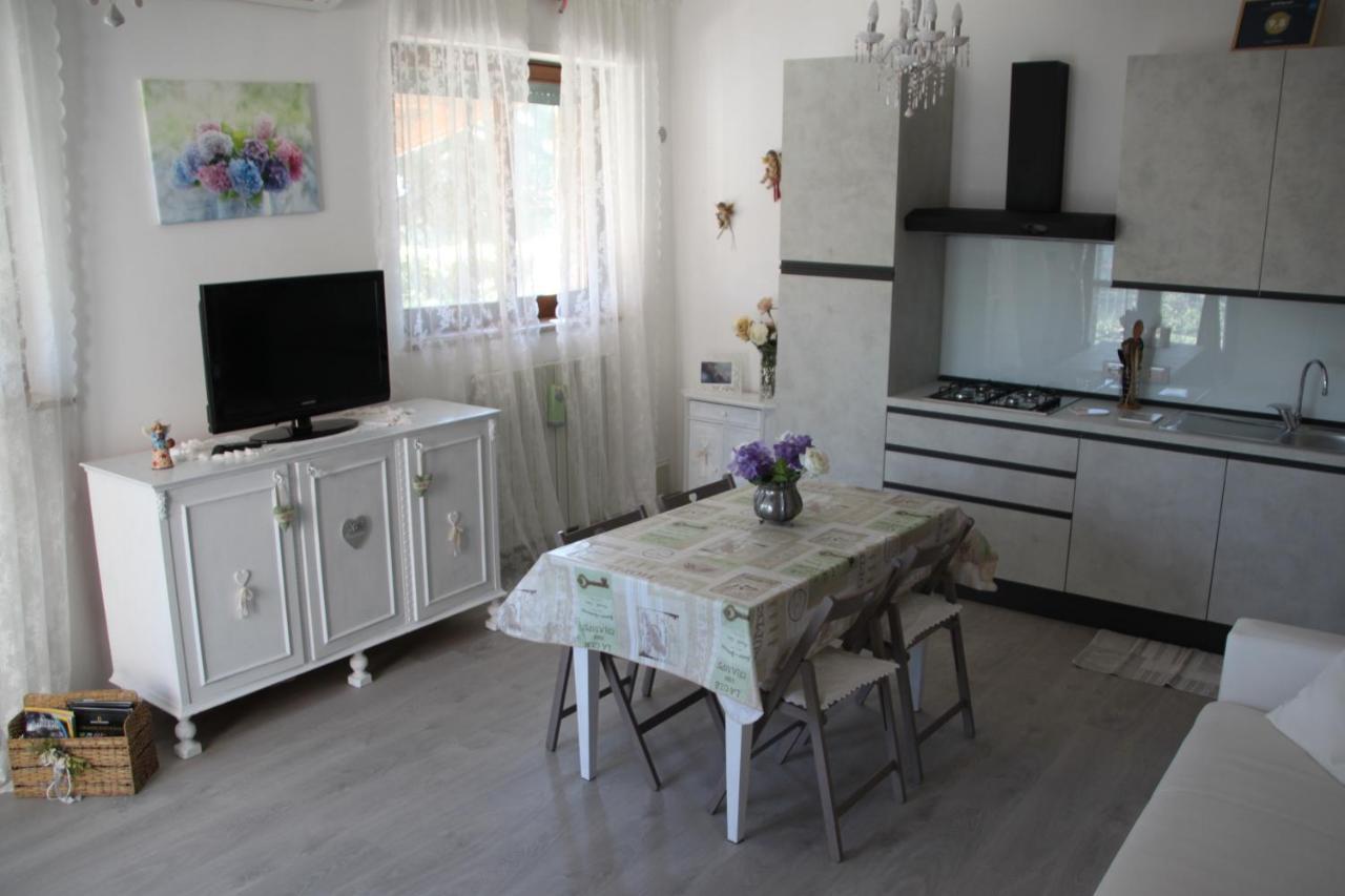 Casa Elena Apartment อัสซิซี ภายนอก รูปภาพ