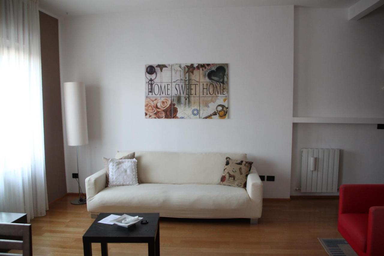 Casa Elena Apartment อัสซิซี ภายนอก รูปภาพ