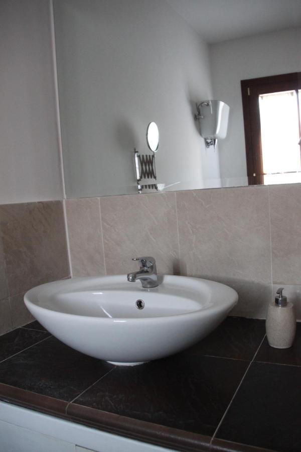Casa Elena Apartment อัสซิซี ภายนอก รูปภาพ